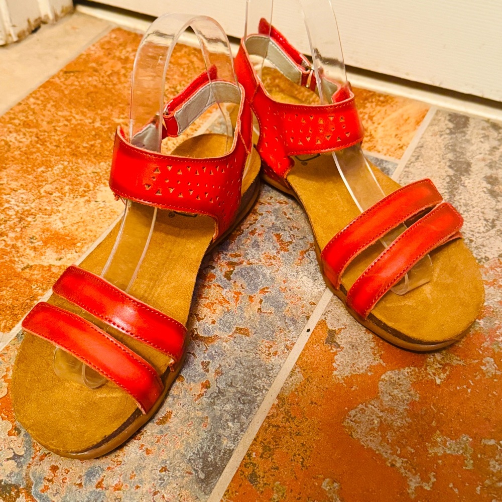 ‼️Classic Comfy Red Leather Adjustable Propel Leather Sandals!